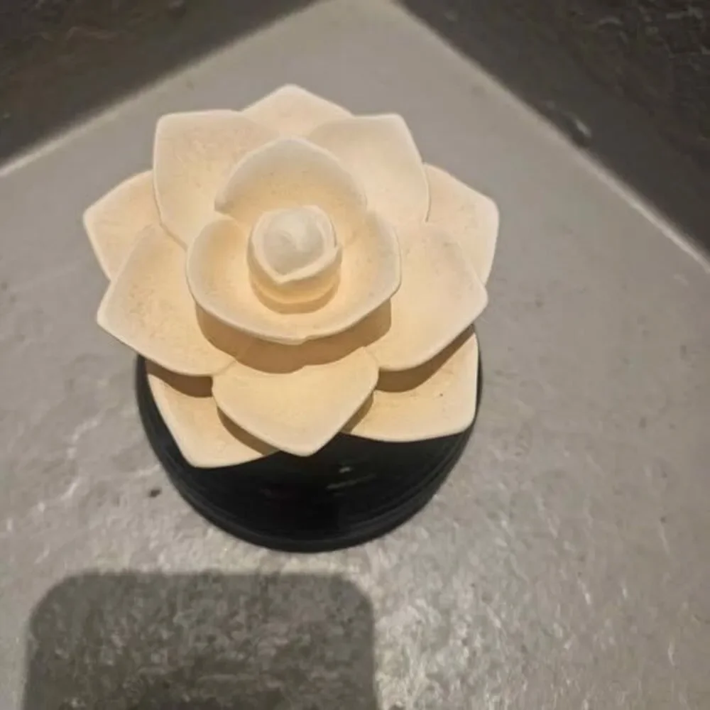 Party Lite Ceramic Rose Diffuser 4